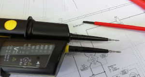 ¿Cuánto cuesta un certificado de instalaciones eléctricas (TE1)? Tarifas y precios en 2025