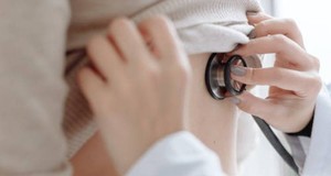 ¿Cuánto cuesta un perito médico? Precios en 2026